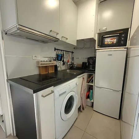 Appartement Palavas, F2 Climatise, Parking, Wi-fi, Proche - Fr-1-715-89 *